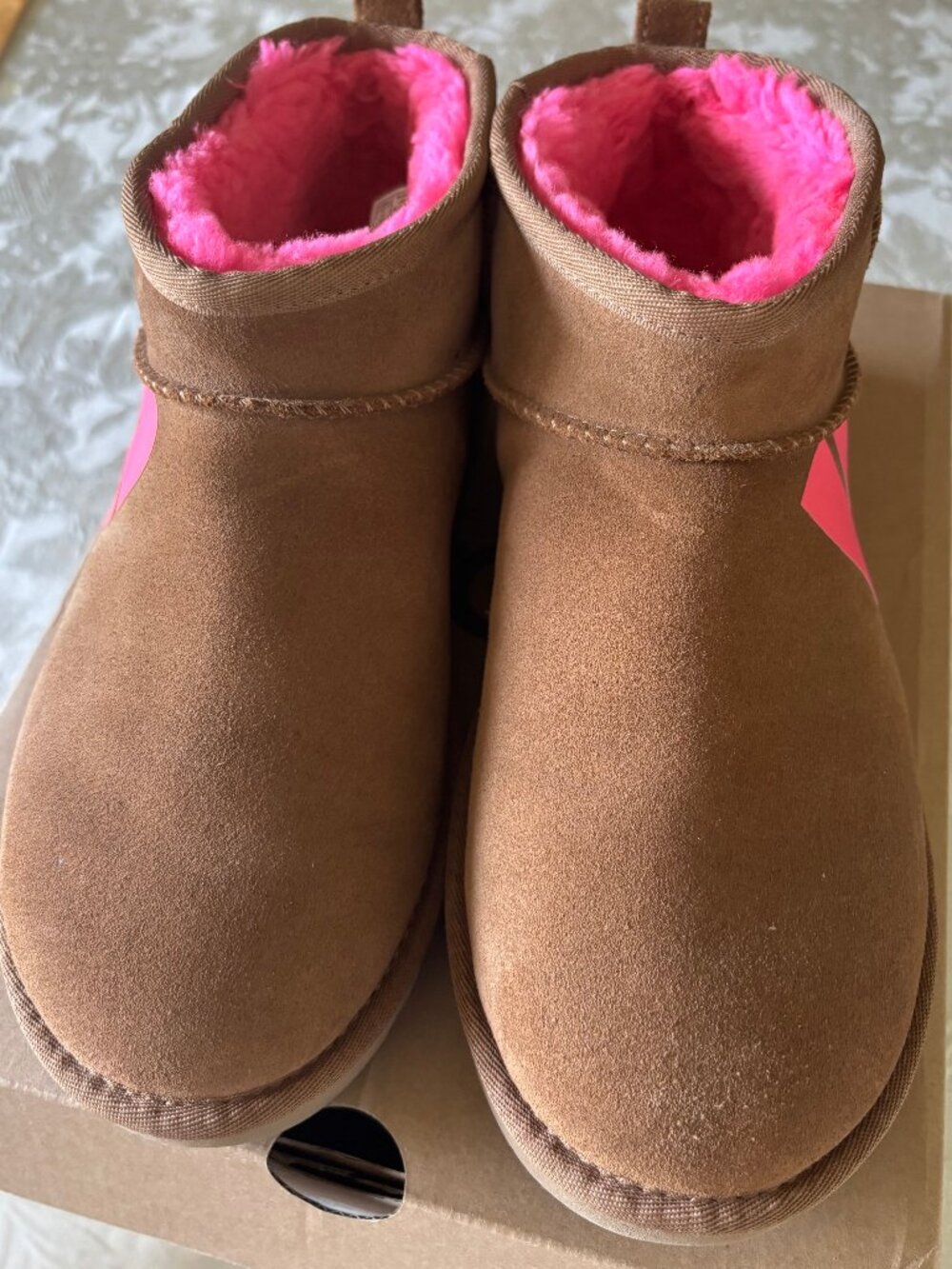 UGG Chestnut Ankle Boots Size 9